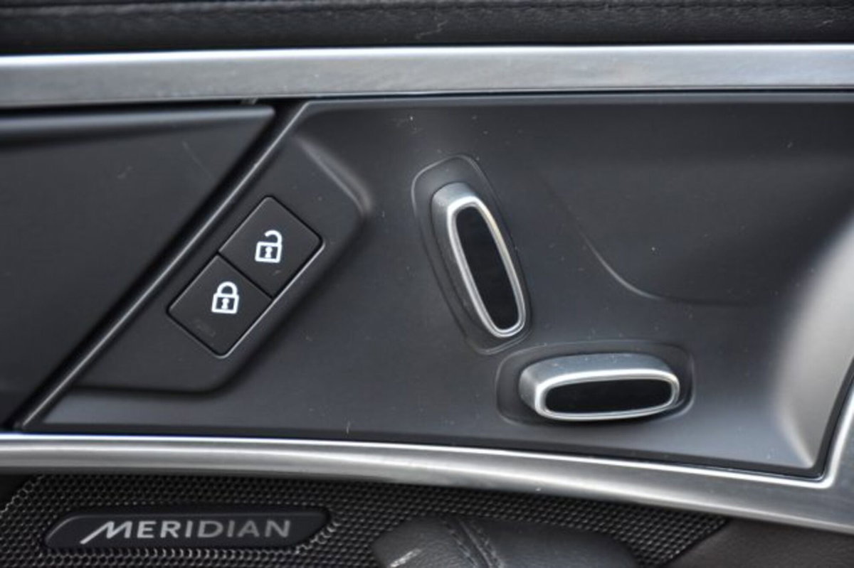 Jaguar F-Type Coupé 2.0 aut. Coupé R-Dynamic Black (20)