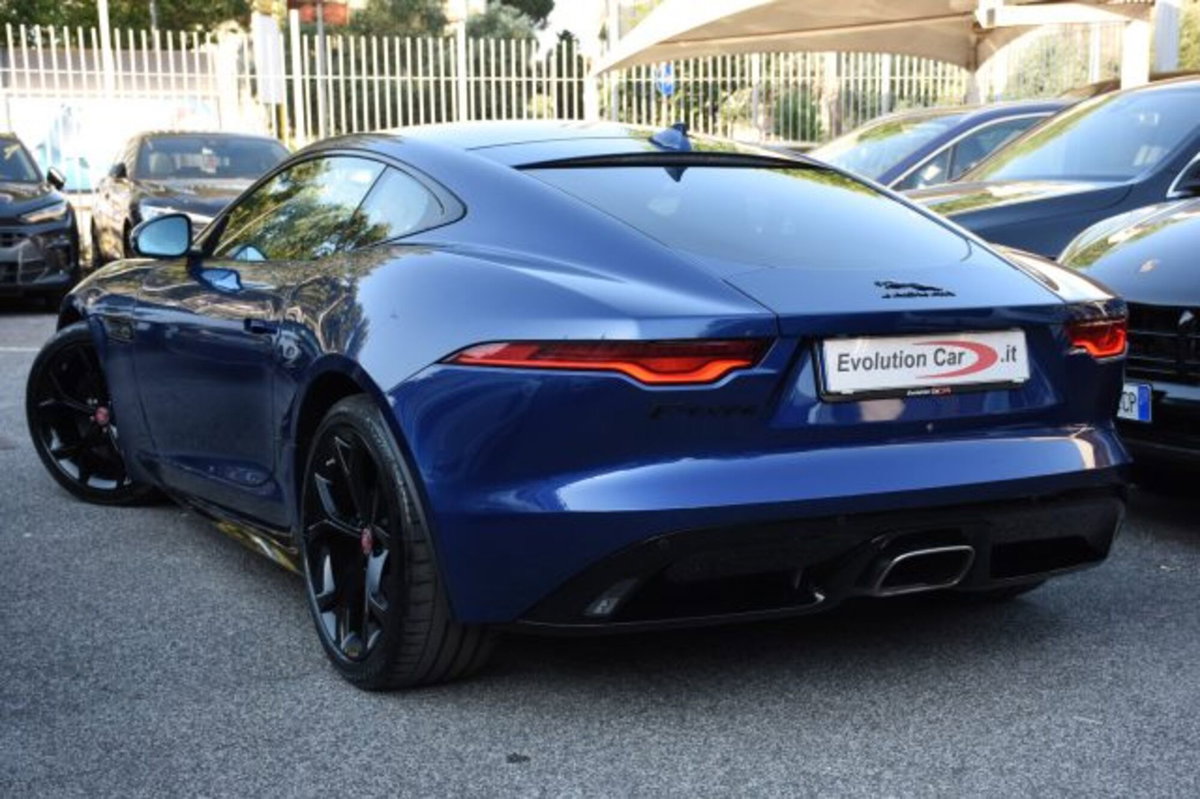 Jaguar F-Type Coupé 2.0 aut. Coupé R-Dynamic Black (4)
