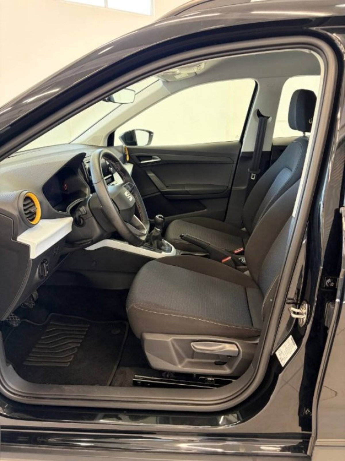 SEAT Arona 1.0 EcoTSI Style (8)
