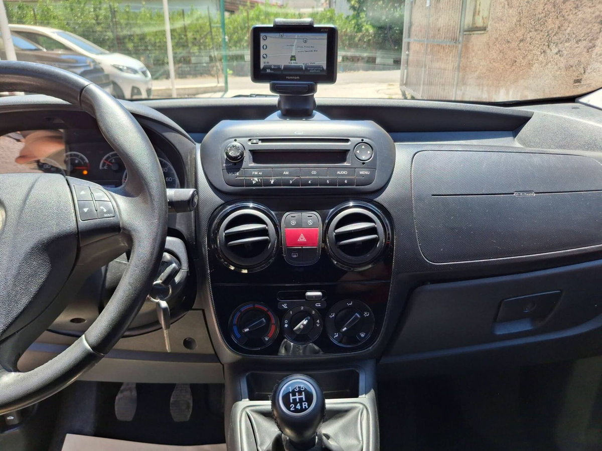 Fiat Qubo 1.3 MJT 95 CV Trekking (17)
