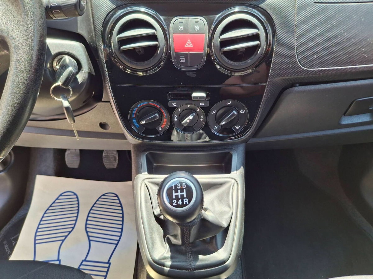 Fiat Qubo 1.3 MJT 95 CV Trekking (20)