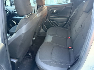 Jeep Renegade 1.6 Mjt DDCT 120 CV S (10)