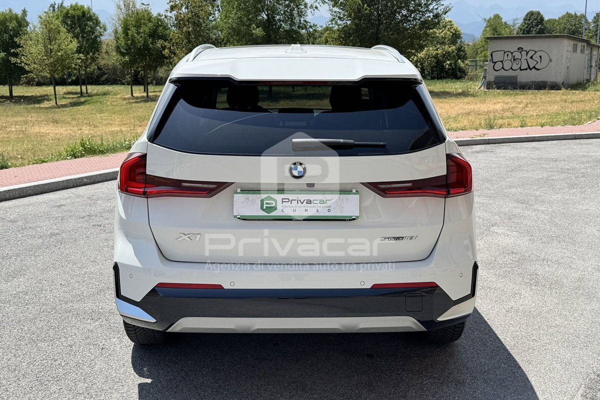 BMW X1 sDrive 18i xLine (6)