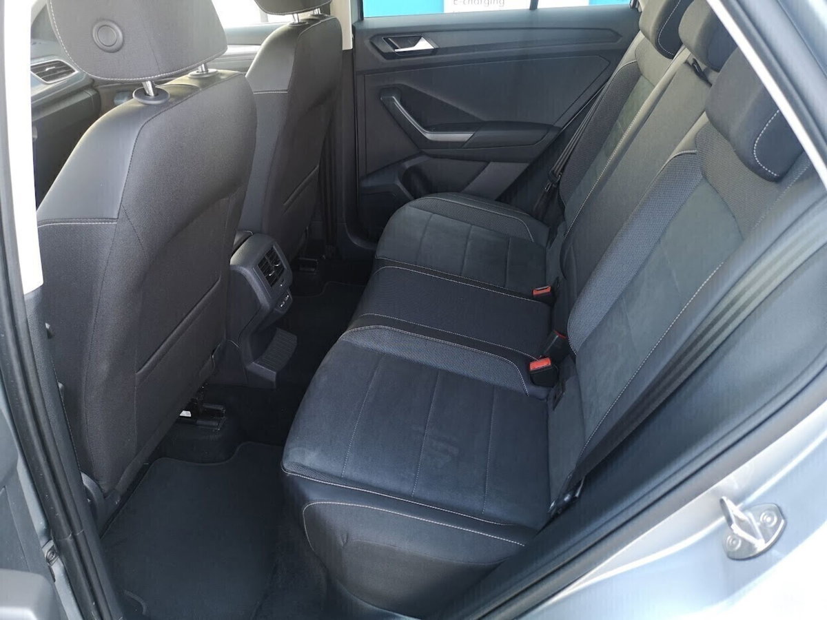 Volkswagen T-Roc 1.0 tsi Style 115cv (14)