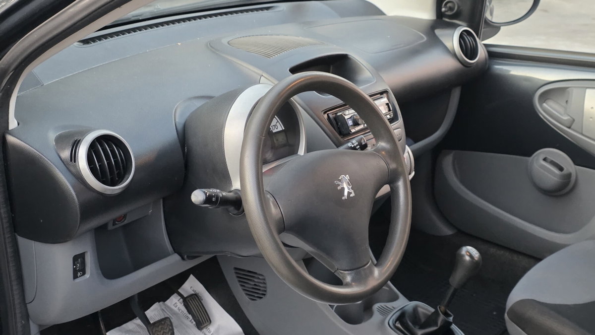 Peugeot 107 68CV 5p. Allure (10)