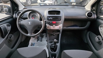 Peugeot 107 68CV 5p. Allure (11)