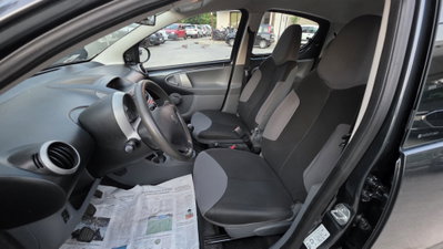 Peugeot 107 68CV 5p. Allure (9)