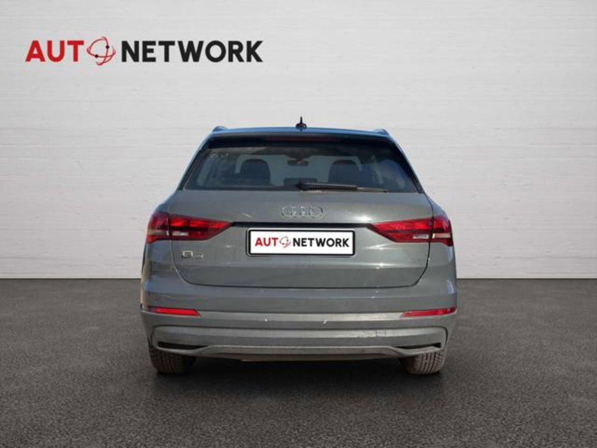 Audi Q3 35 TDI quattro S tronic Business (6)