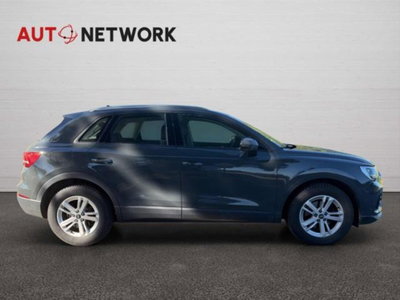 Audi Q3 35 TDI quattro S tronic Business (8)