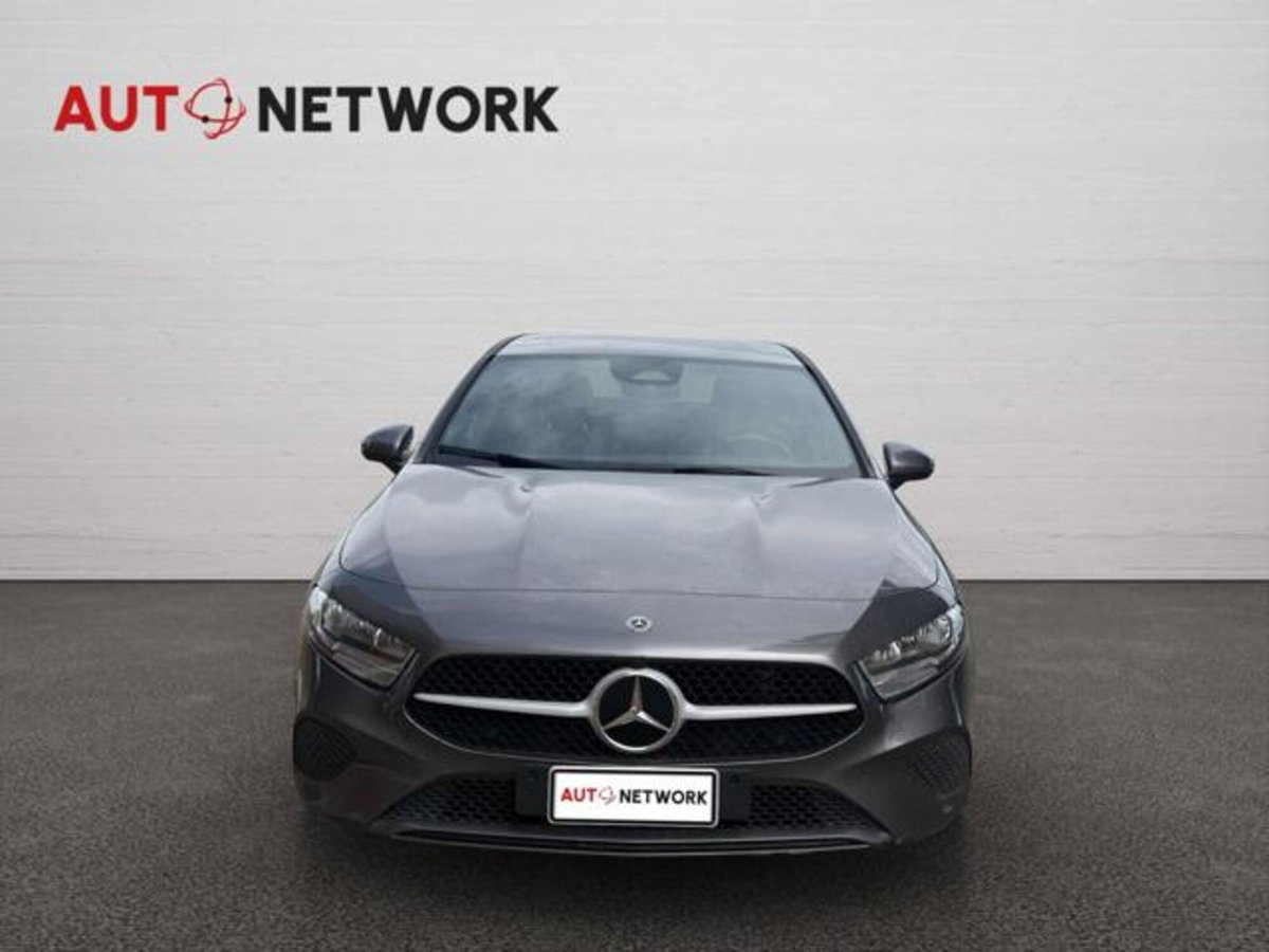Mercedes-Benz Classe A Sedan 180 Automatic 4p. Executive (5)