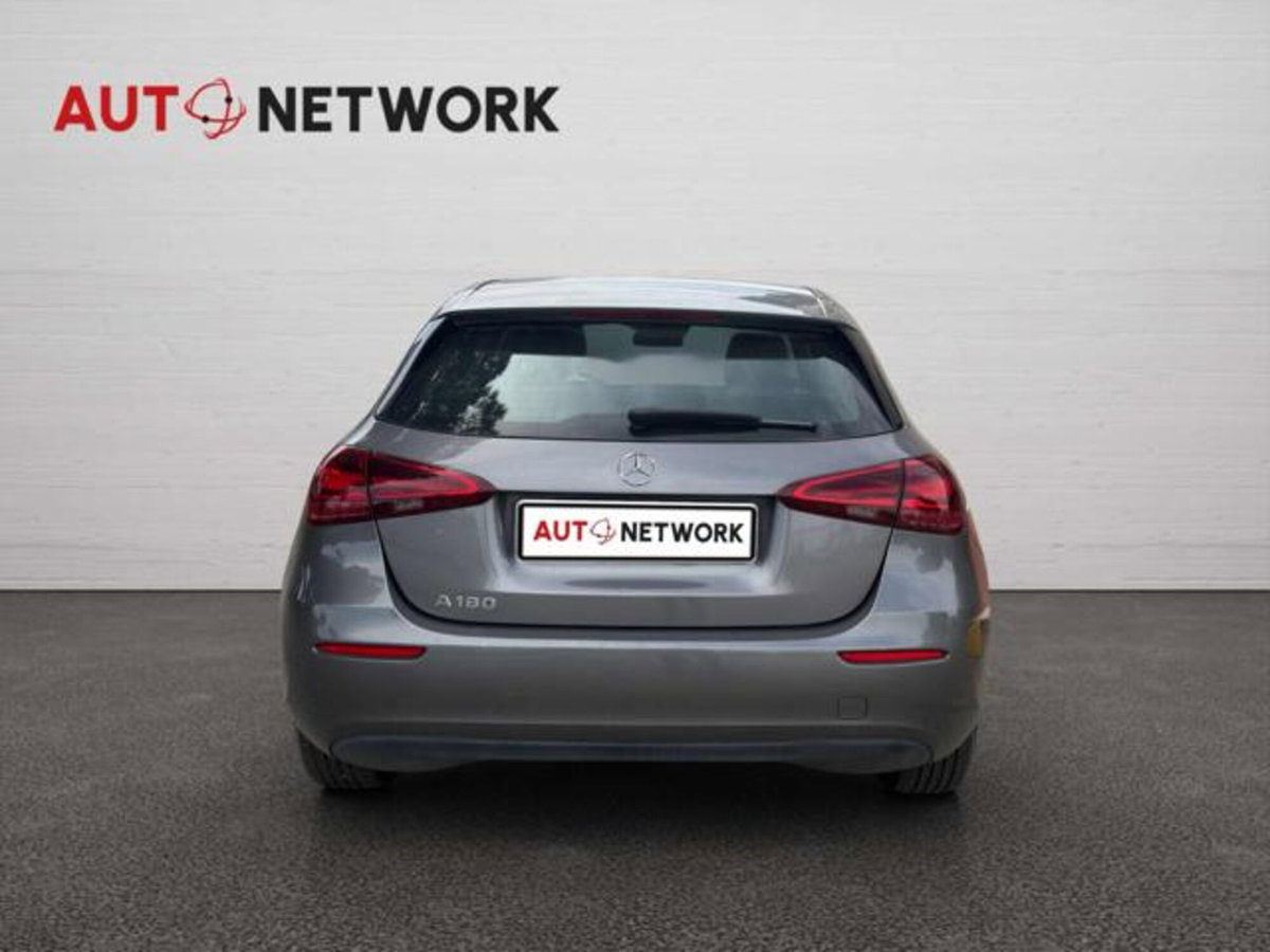 Mercedes-Benz Classe A Sedan 180 Automatic 4p. Executive (6)