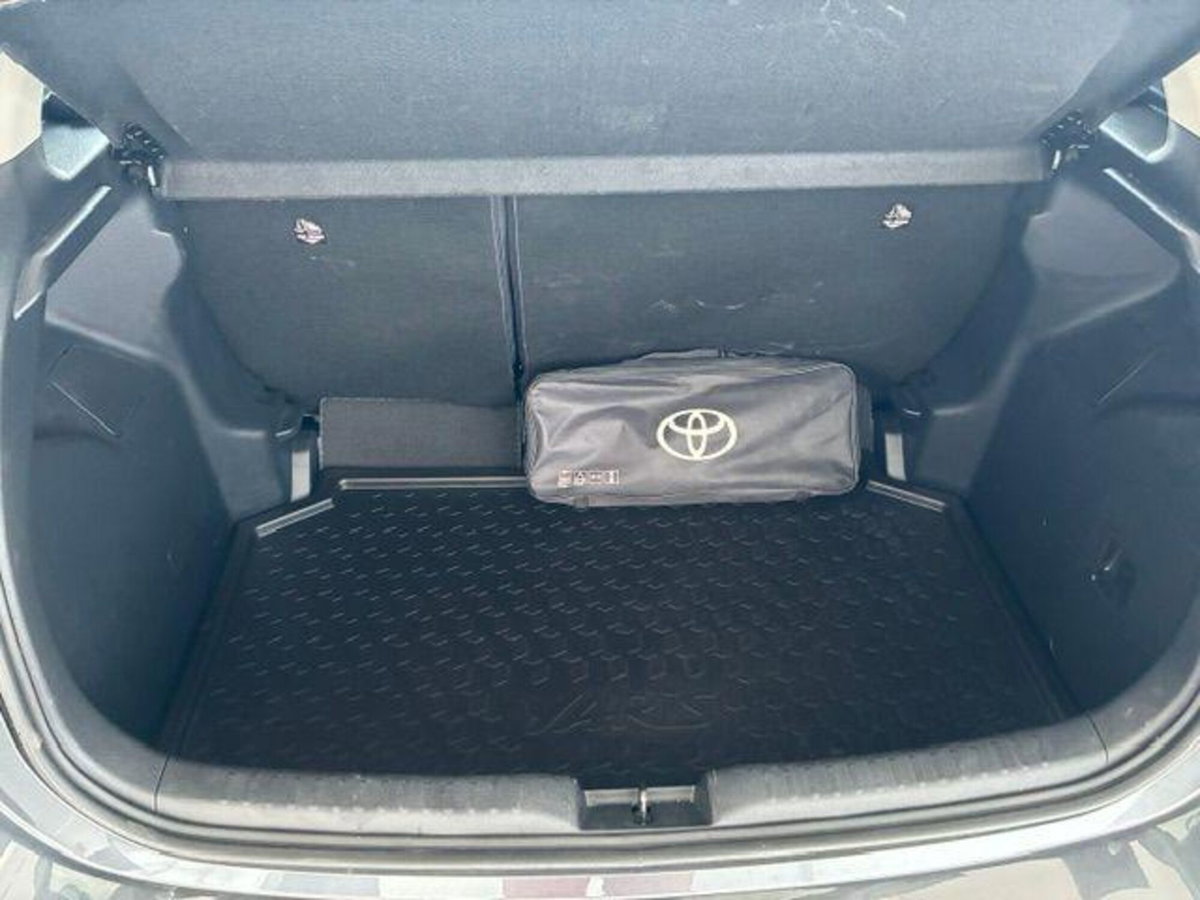 Toyota Yaris Cross 1.5 Hybrid 5p. E-CVT Active (14)
