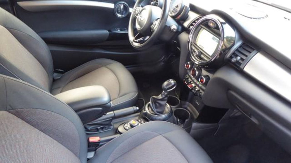 MINI Mini 1.5 Cooper D Hype (8)