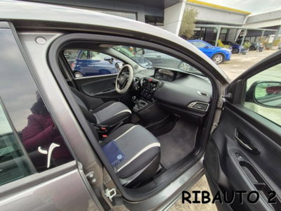 Lancia Ypsilon 1.2 69 CV 5 porte Elle (10)