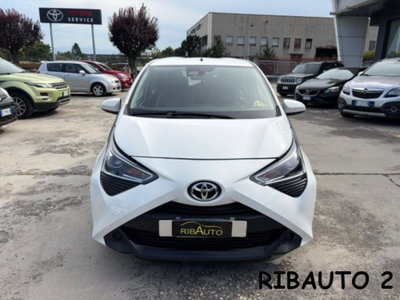 Toyota Aygo 1.0 VVT-i 69 CV 5 porte x-pure (17)