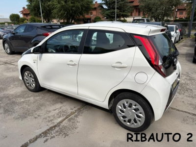Toyota Aygo 1.0 VVT-i 69 CV 5 porte x-pure (8)