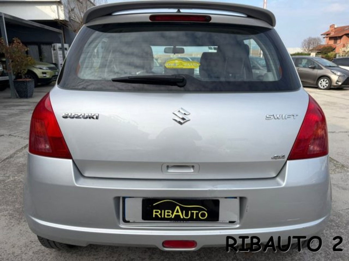 Suzuki Swift 1.3 4x4 5p. GL (17)