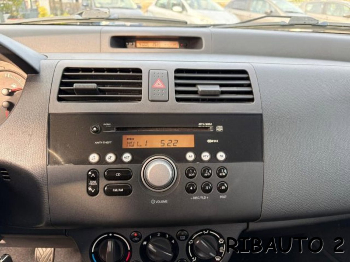 Suzuki Swift 1.3 4x4 5p. GL (20)