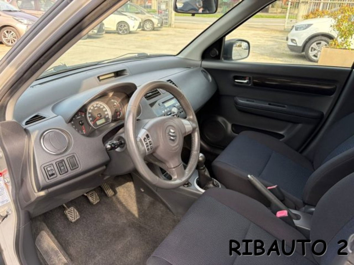 Suzuki Swift 1.3 4x4 5p. GL (6)