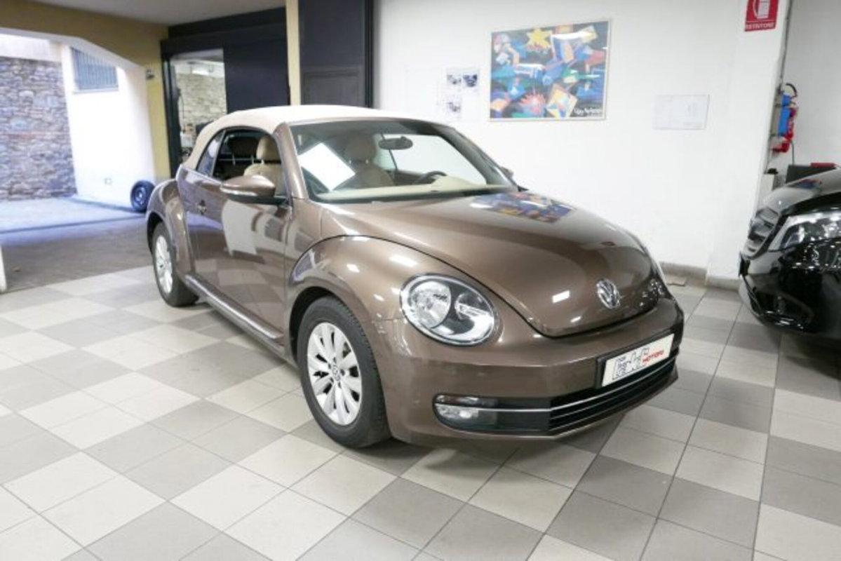 Volkswagen Maggiolino Cabrio 1.2 TSI Design (6)