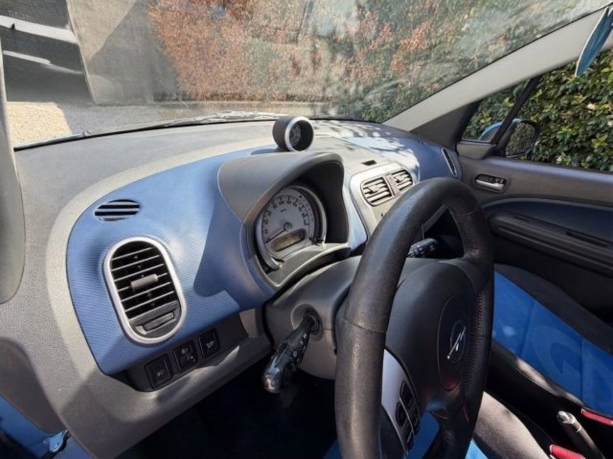 Opel Agila 1.0 12V 65CV (18)
