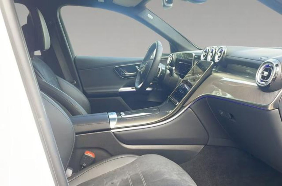 Mercedes-Benz GLC 220 d 4Matic Mild Hybrid AMG Premium Plus (10)