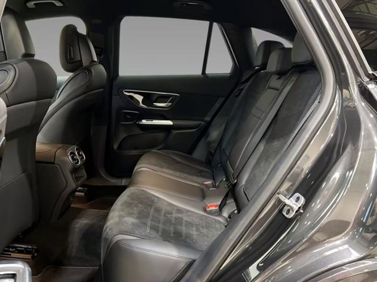 Mercedes-Benz GLC 220 d 4Matic Mild Hybrid AMG Premium Plus (9)