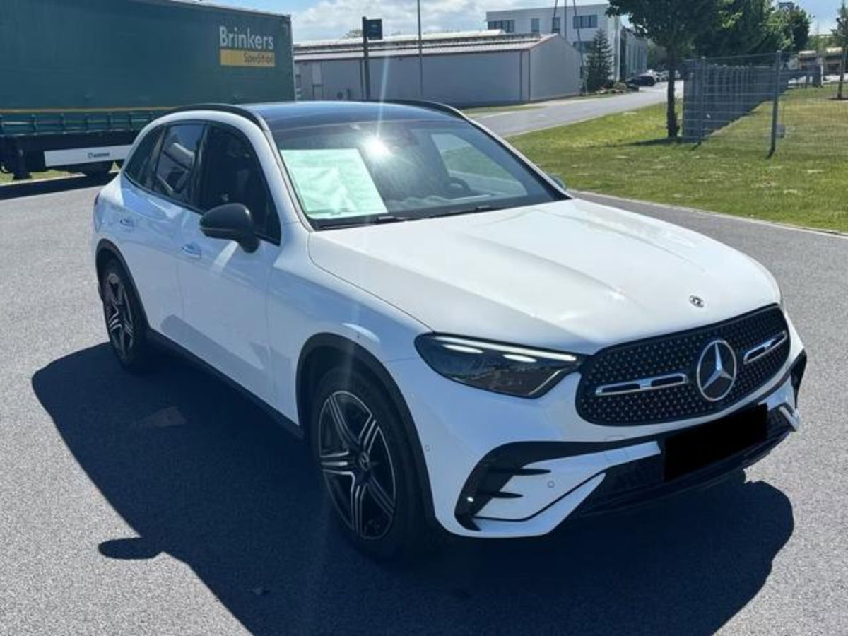 Mercedes-Benz GLC 220 d 4Matic Mild Hybrid AMG Premium Plus (10)