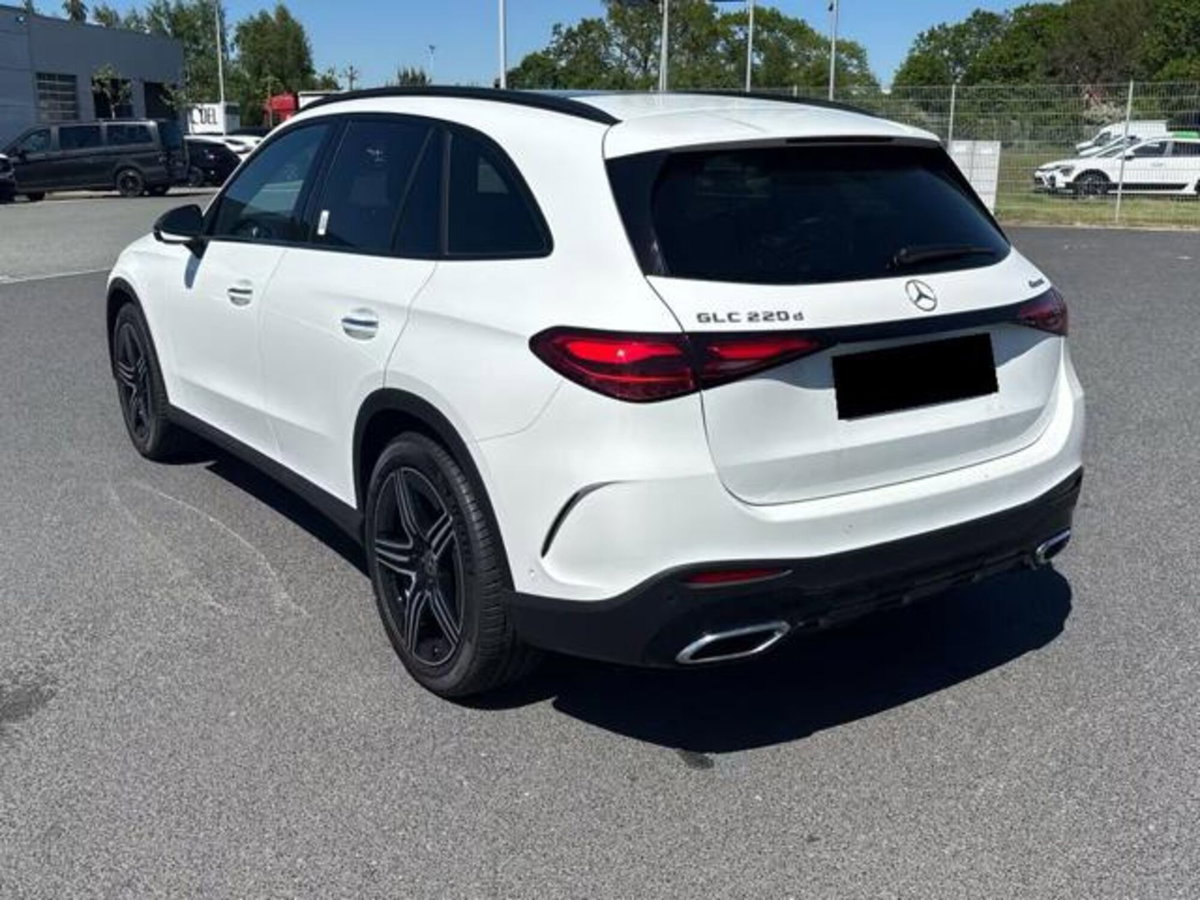 Mercedes-Benz GLC 220 d 4Matic Mild Hybrid AMG Premium Plus (12)