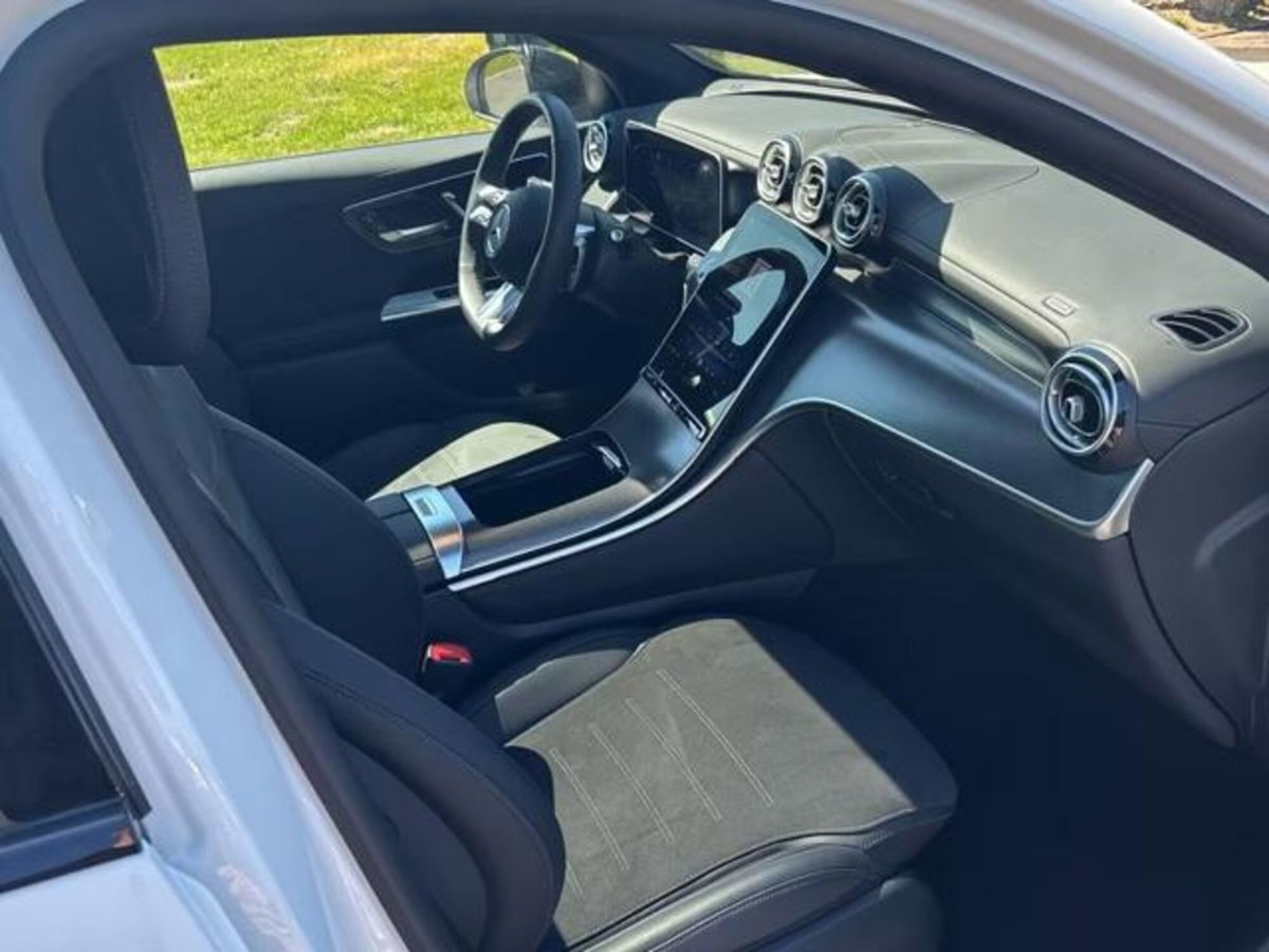 Mercedes-Benz GLC 220 d 4Matic Mild Hybrid AMG Premium Plus (9)