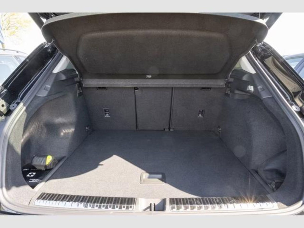 Audi Q3 35 TDI S line edition (5)