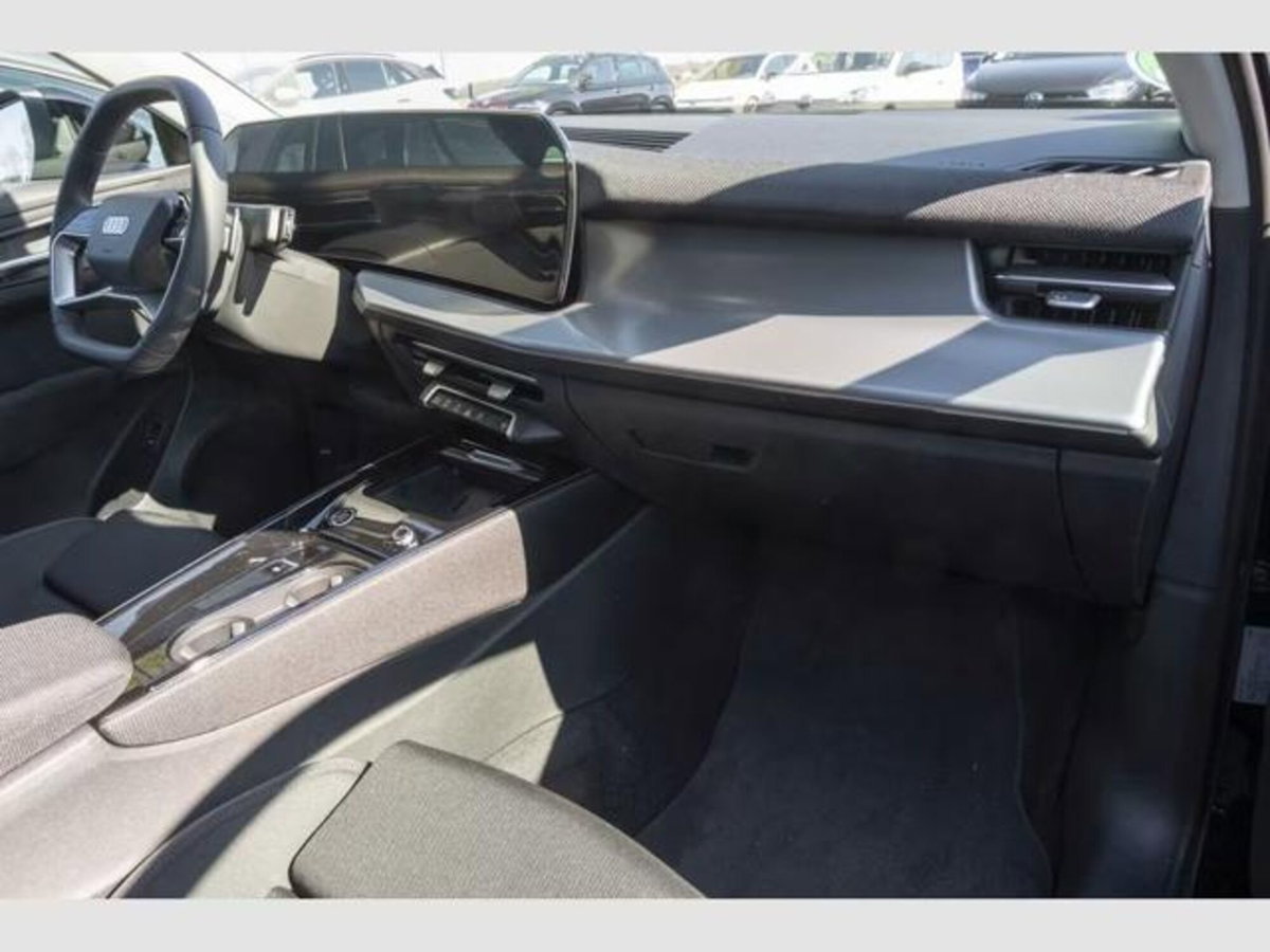 Audi Q3 35 TDI S line edition (7)