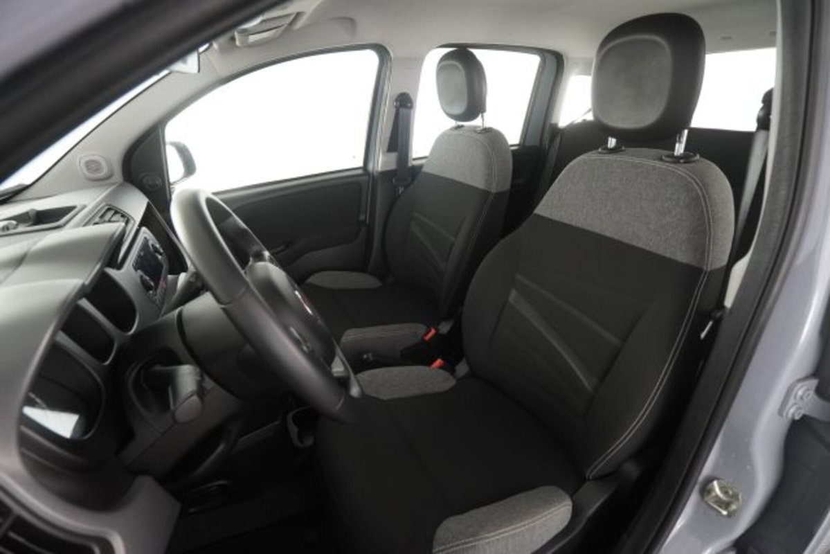 Fiat Panda 1.0 FireFly S&S Hybrid City Cross (10)