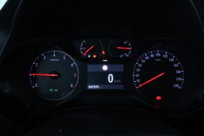 Opel Corsa 1.2 100 CV Edition (7)