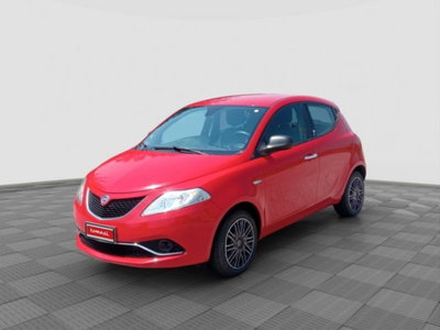 Lancia Ypsilon 1.2 69 CV 5 porte Silver usata