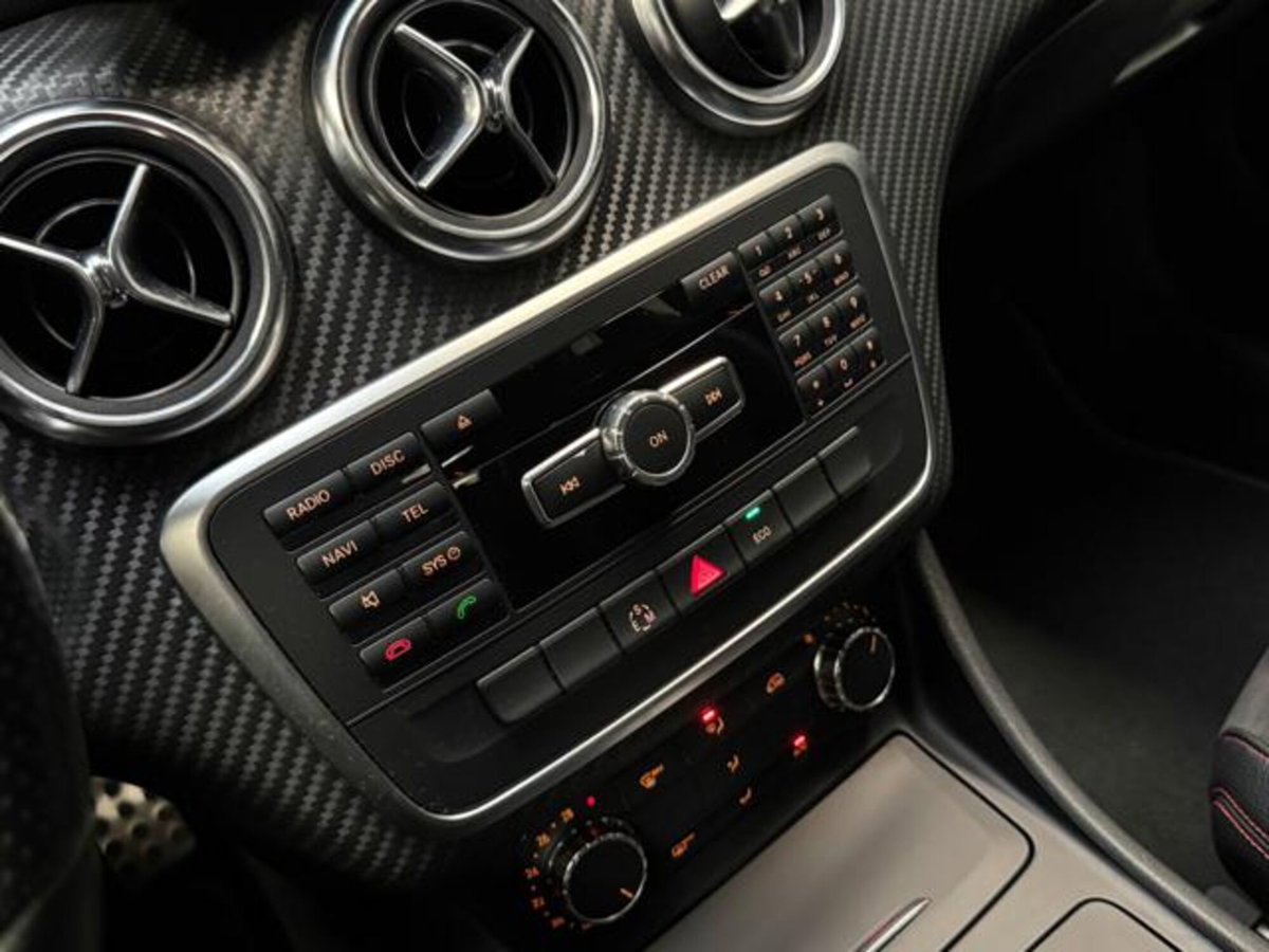 Mercedes-Benz Classe A 180 CDI Automatic Premium (19)