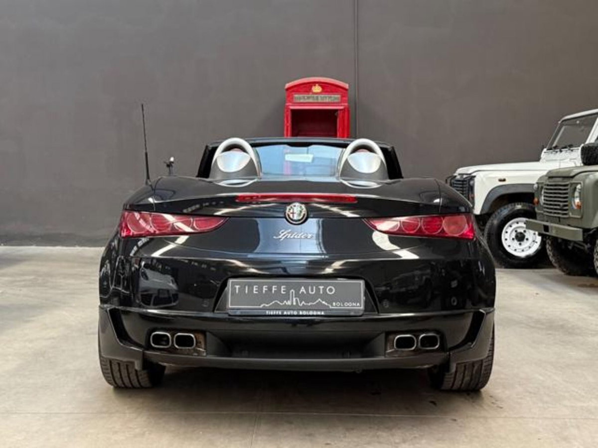 Alfa Romeo Spider 2.2 JTS Selespeed (5)