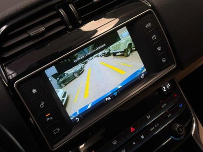 Jaguar XE 2.0 D Turbo 180CV aut. Prestige (16)
