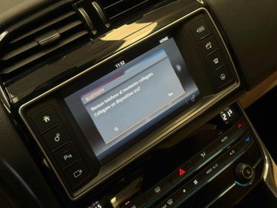 Jaguar XE 2.0 D Turbo 180CV aut. Prestige (17)