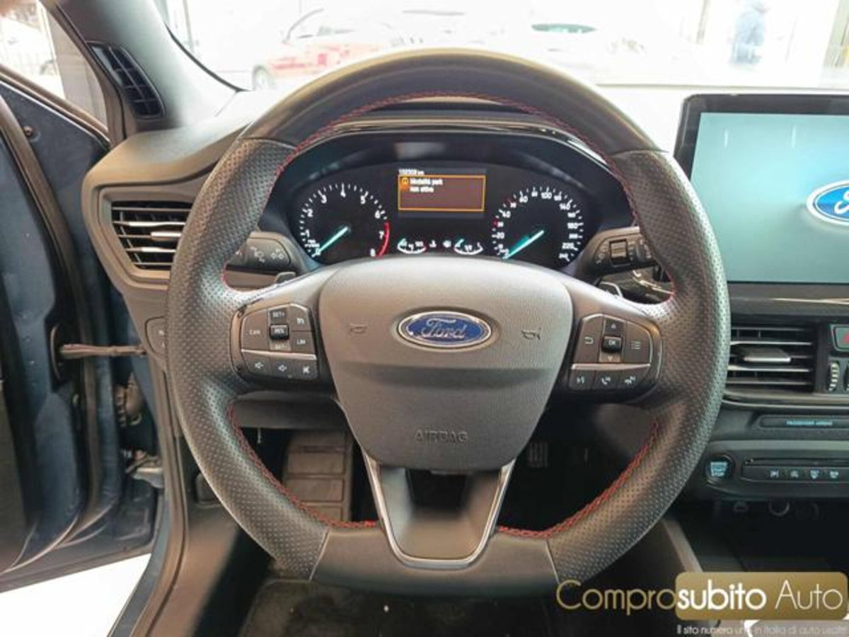 Ford Focus Station Wagon 1.0 EcoBoost Hybrid 125CV Powershift SW ST-Line Design (20)