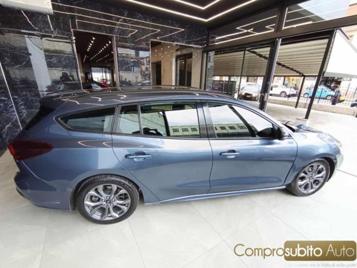 Ford Focus Station Wagon 1.0 EcoBoost Hybrid 125CV Powershift SW ST-Line Design (5)