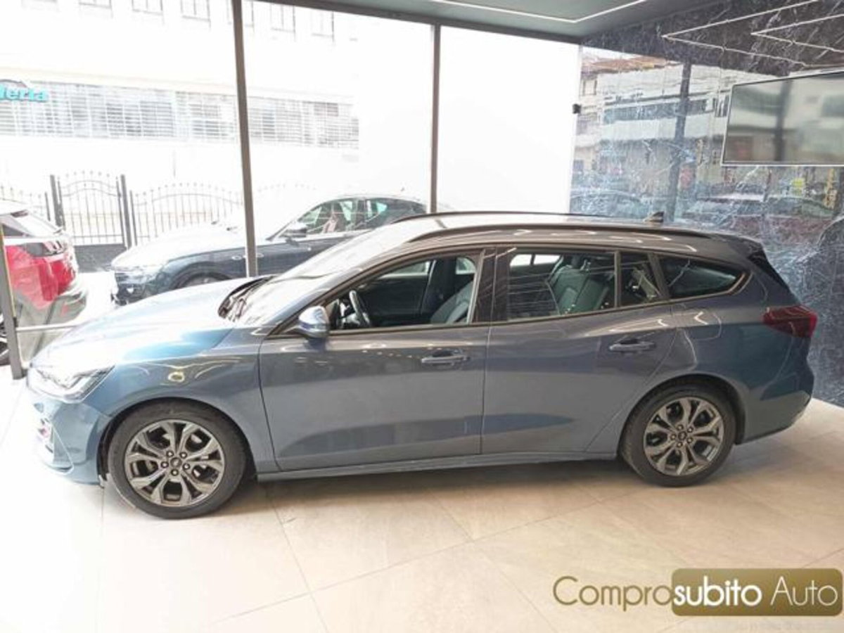 Ford Focus Station Wagon 1.0 EcoBoost Hybrid 125CV Powershift SW ST-Line Design (6)