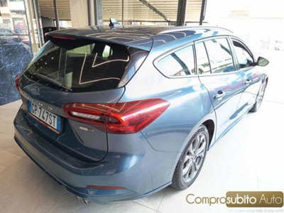 Ford Focus Station Wagon 1.0 EcoBoost Hybrid 125CV Powershift SW ST-Line Design (4)