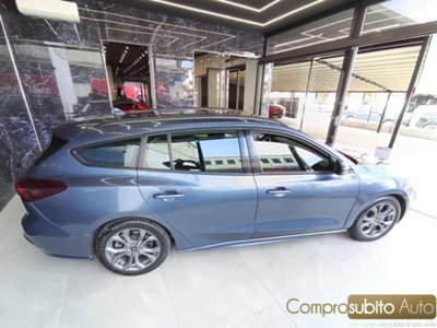 Ford Focus Station Wagon 1.0 EcoBoost Hybrid 125CV Powershift SW ST-Line Design (8)
