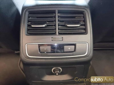 Audi A4 Avant 2.0 TDI 150 CV ultra S tronic Sport (18)