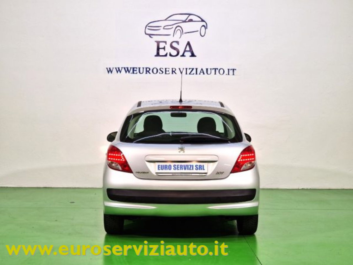 Peugeot 207 HDi 70CV 5p. Access (10)