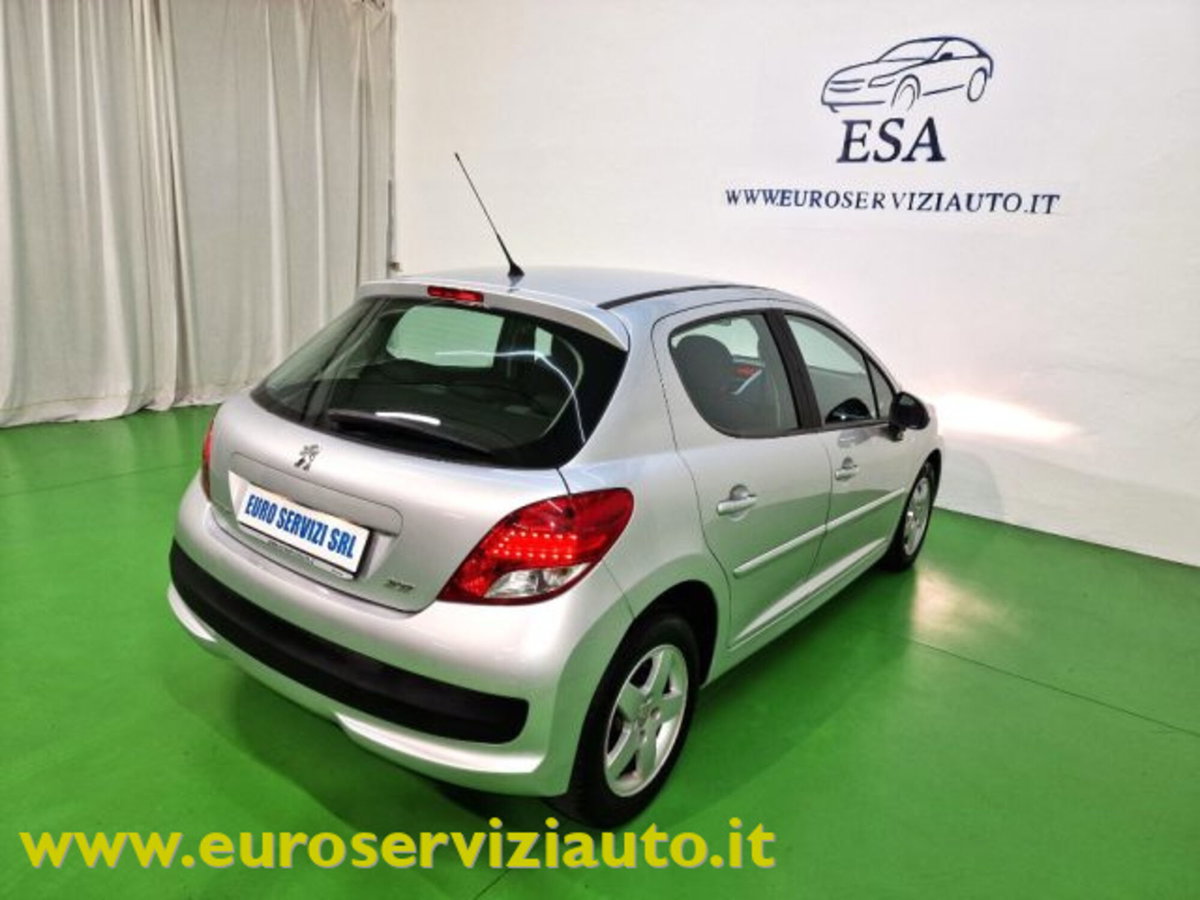 Peugeot 207 HDi 70CV 5p. Access (11)