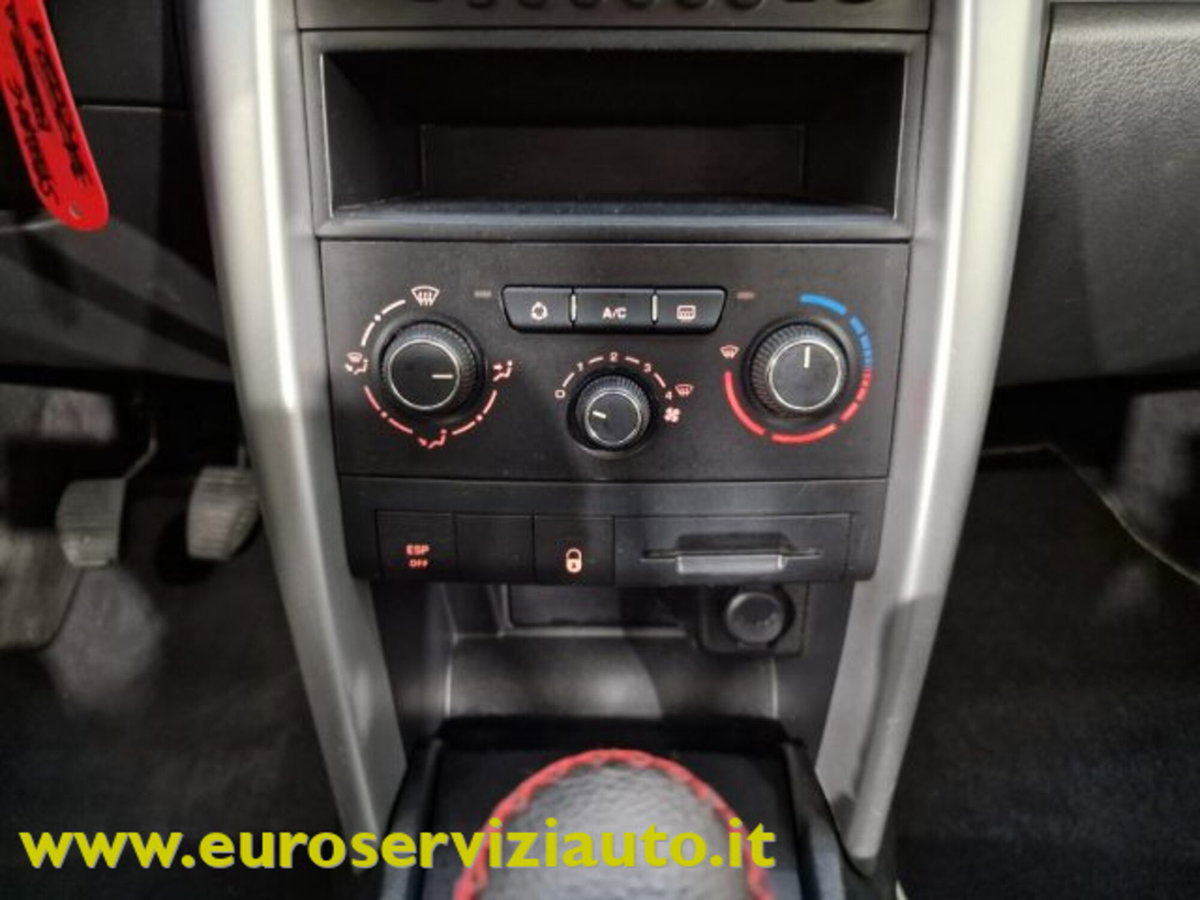 Peugeot 207 HDi 70CV 5p. Access (19)