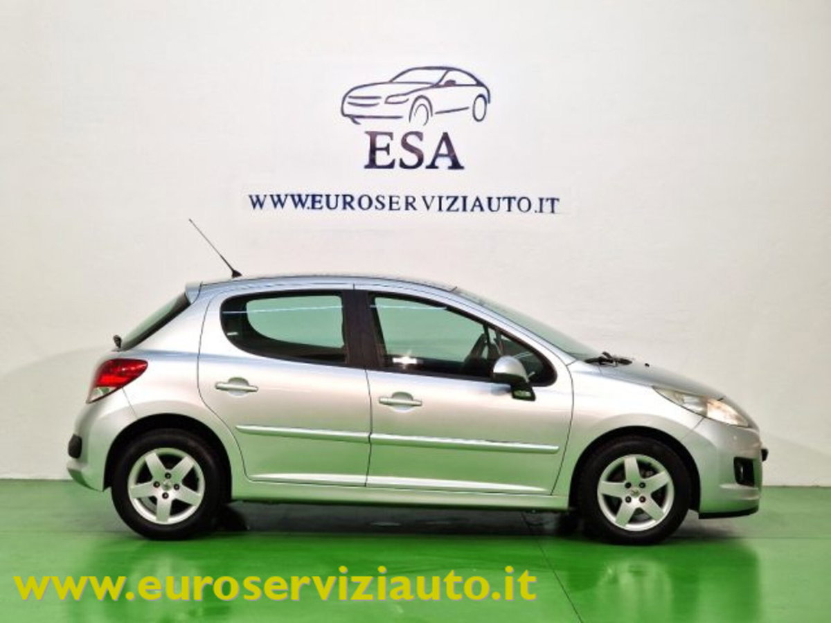 Peugeot 207 HDi 70CV 5p. Access (3)