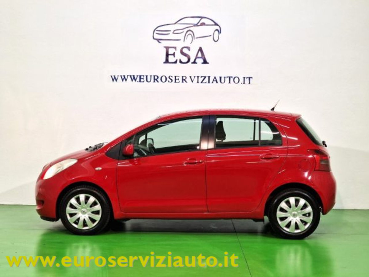 Toyota Yaris 1.3 5 porte Sol (5)